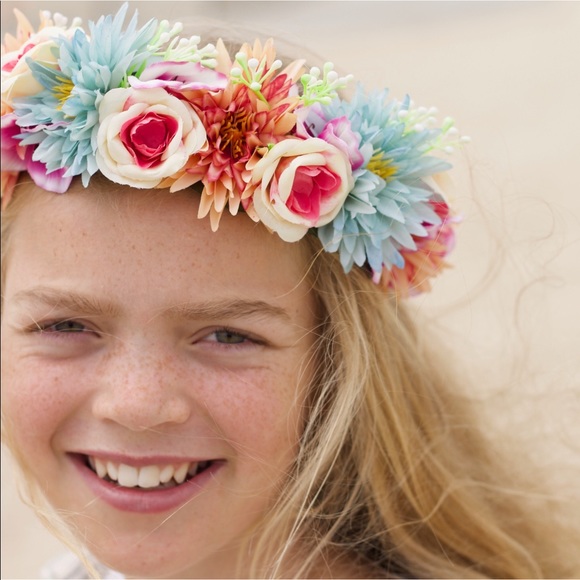 Flower crowns - Picture 3 of 6